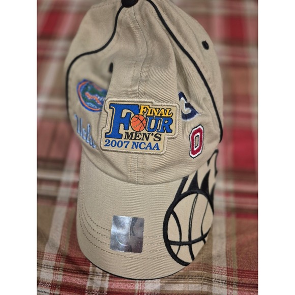 2007 NCAA Final Four Hat Top of‎ the World Locker Room Edition - Picture 1 of 6